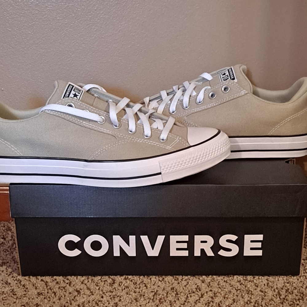 Chuck Taylor All Star Converse Men's Beige Canvas Sneakers Size 12 - Picture 2 of 8